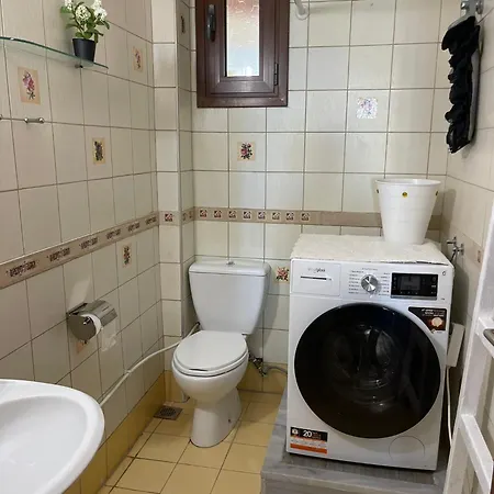 Ira's House * 阿菲托斯