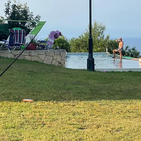 Ira's House 阿菲托斯