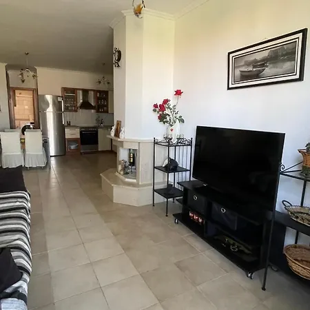 בית נופש Ira's House