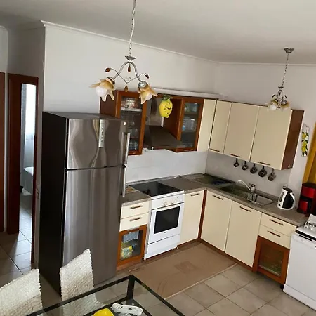 Ira's House אפיטוס