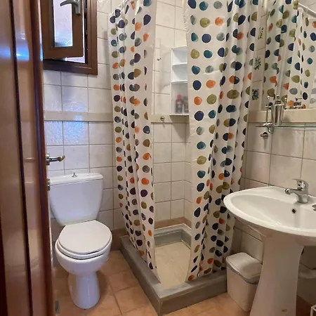 בית נופש Ira's House אפיטוס