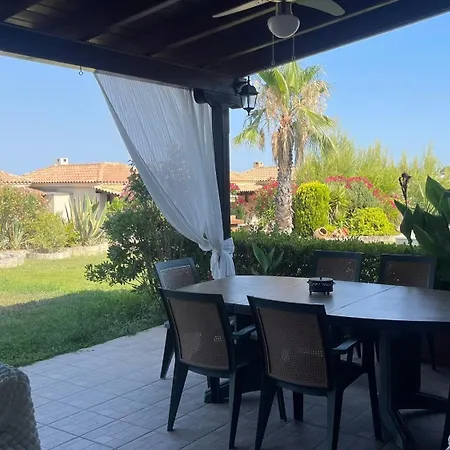 Ira's House Tatil Evi *