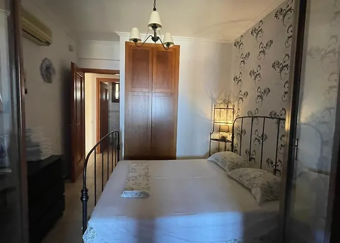 Ira's House Case de vacanță *