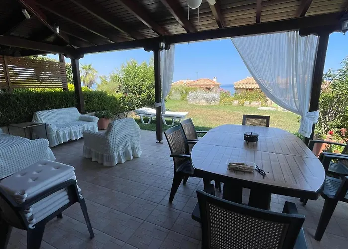 Ira's House * Afytos