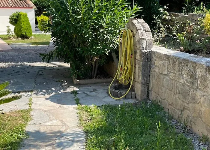 Ira's House Case de vacanță *